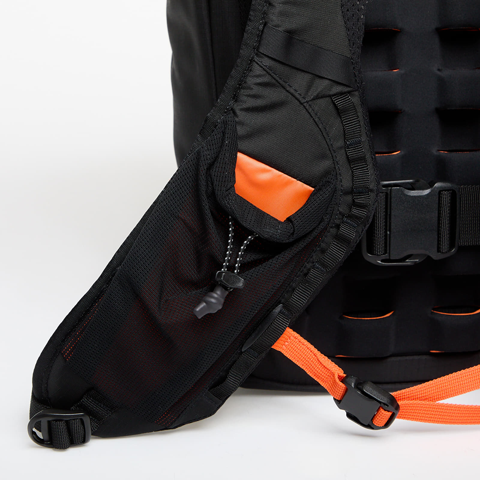 Rucsacuri adidas Terrex RAIN.RDY Mountaineering Backpack  31,5 L Black/ Impact Orange