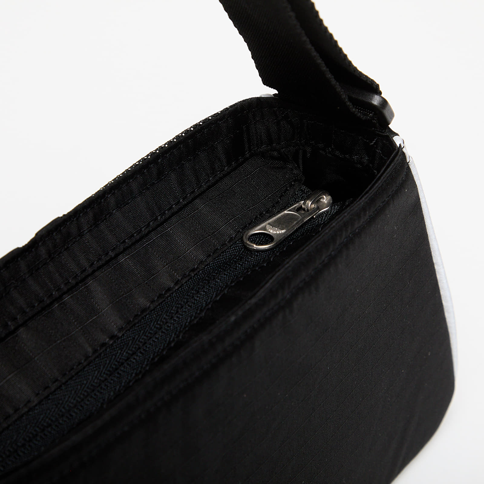 Handtaschen adidas Mini Airliner Black/ Reflective Silver