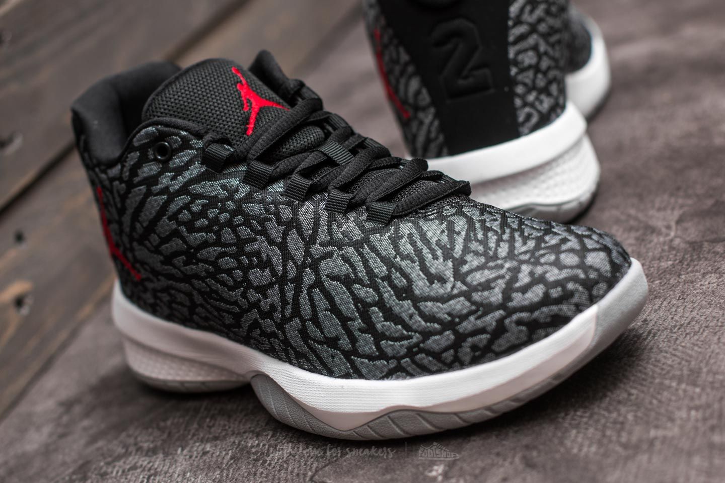 Women's shoes Jordan B. Fly  BG Wolf Grey/ Gym Red-Black-White