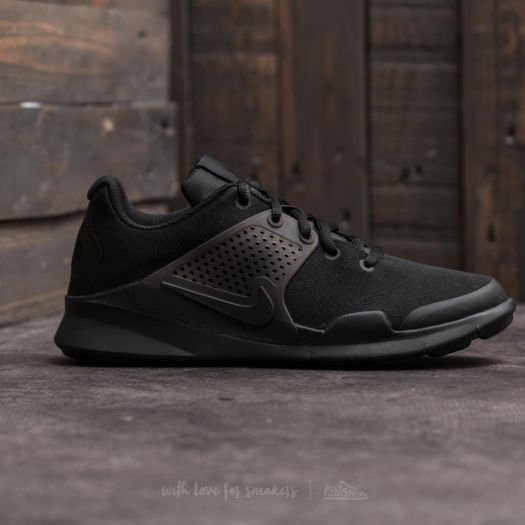 Nike arrowz black and white sales
