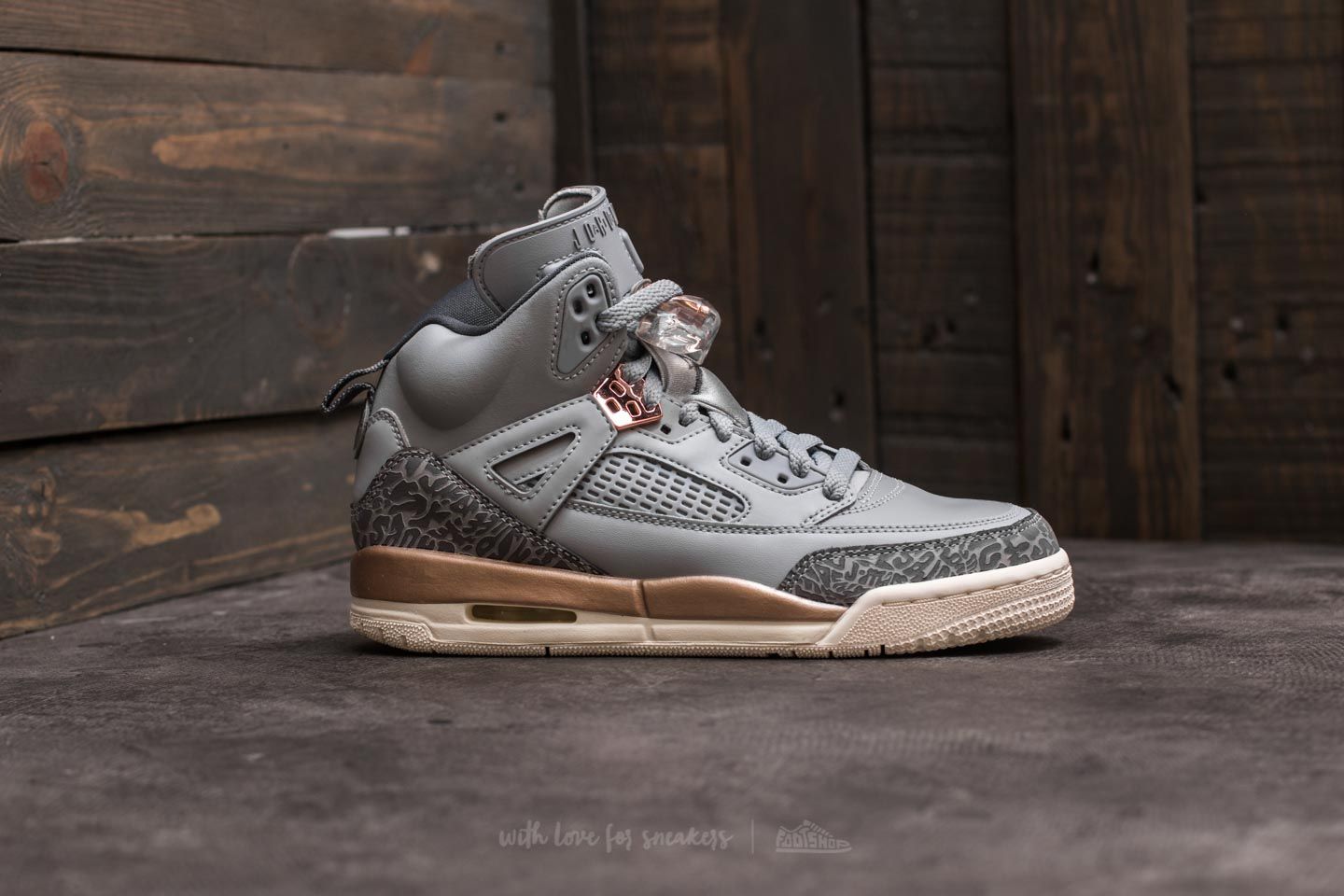 Spizike hotsell wolf grey