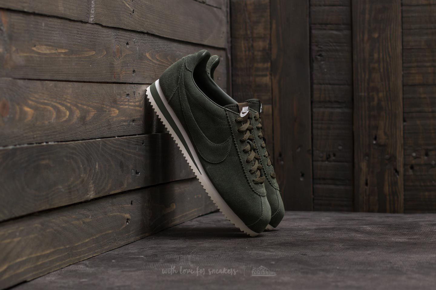 Men s shoes Nike Classic Cortez SE Cargo Khaki Cargo Khaki Footshop