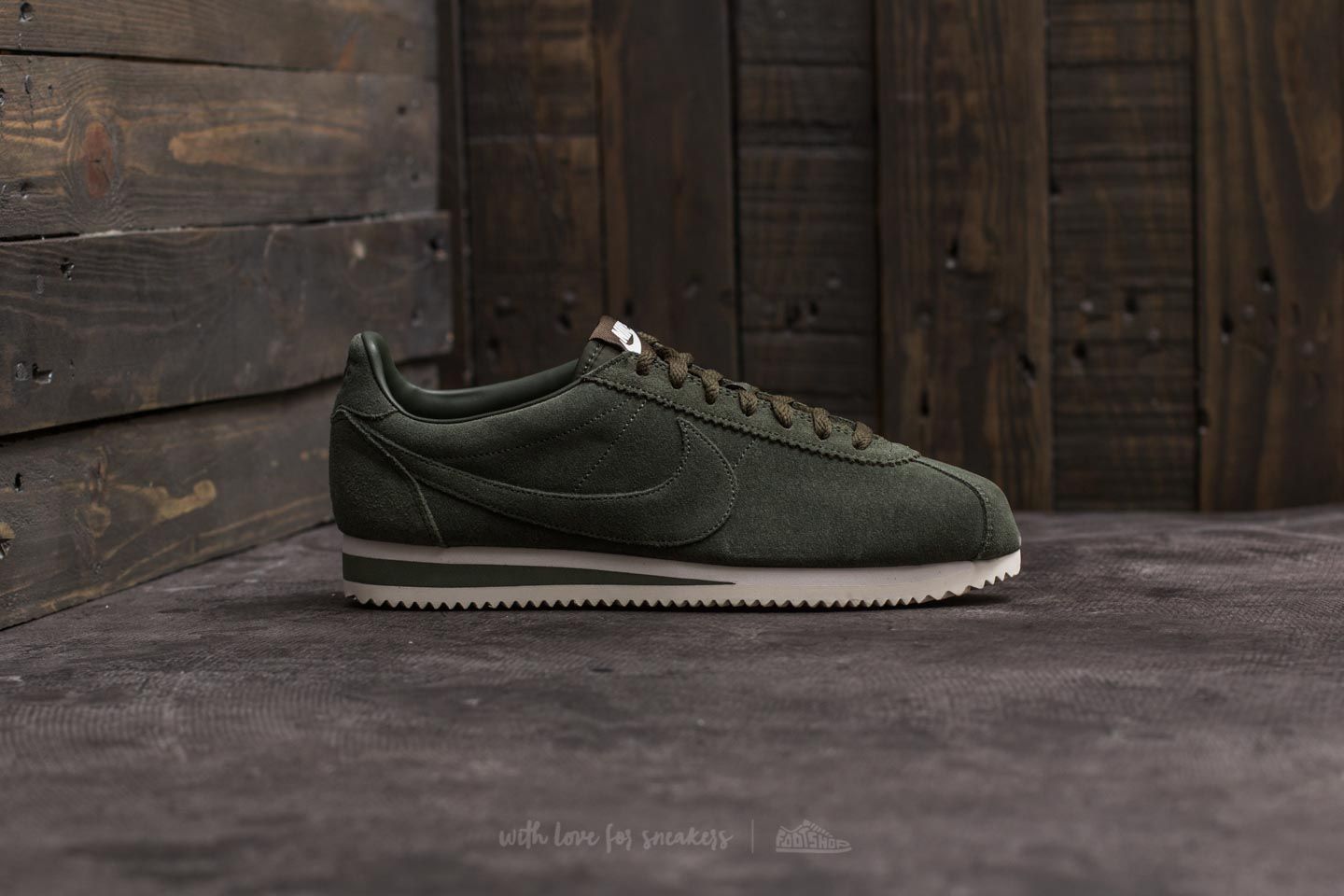 Men s shoes Nike Classic Cortez SE Cargo Khaki Cargo Khaki Footshop