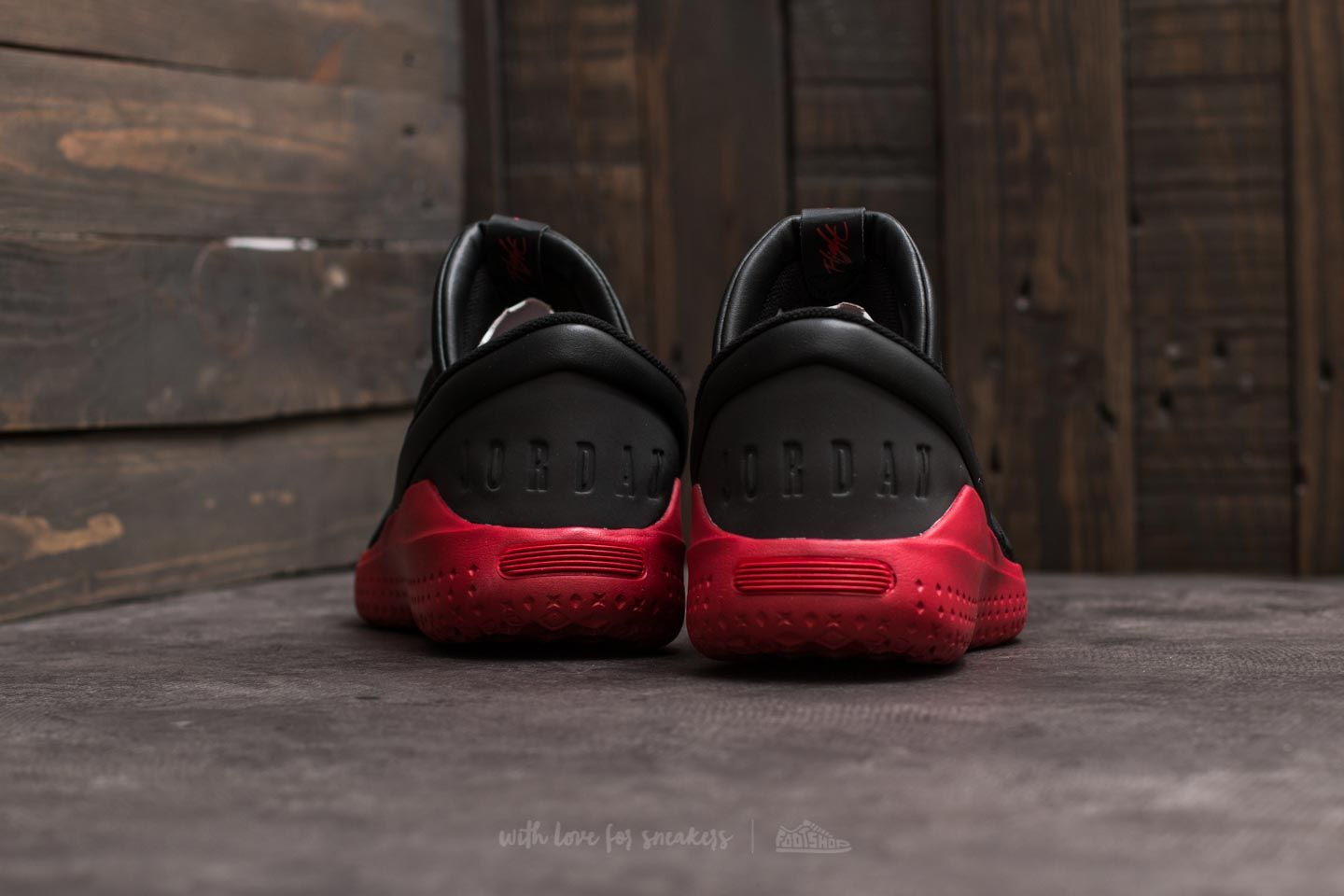 Jordan flight luxe red hot sale