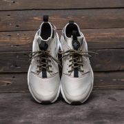 Air huarache run ultra sales pale grey/ black-cargo khaki