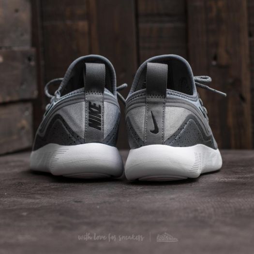 nike lunarcharge essential women's