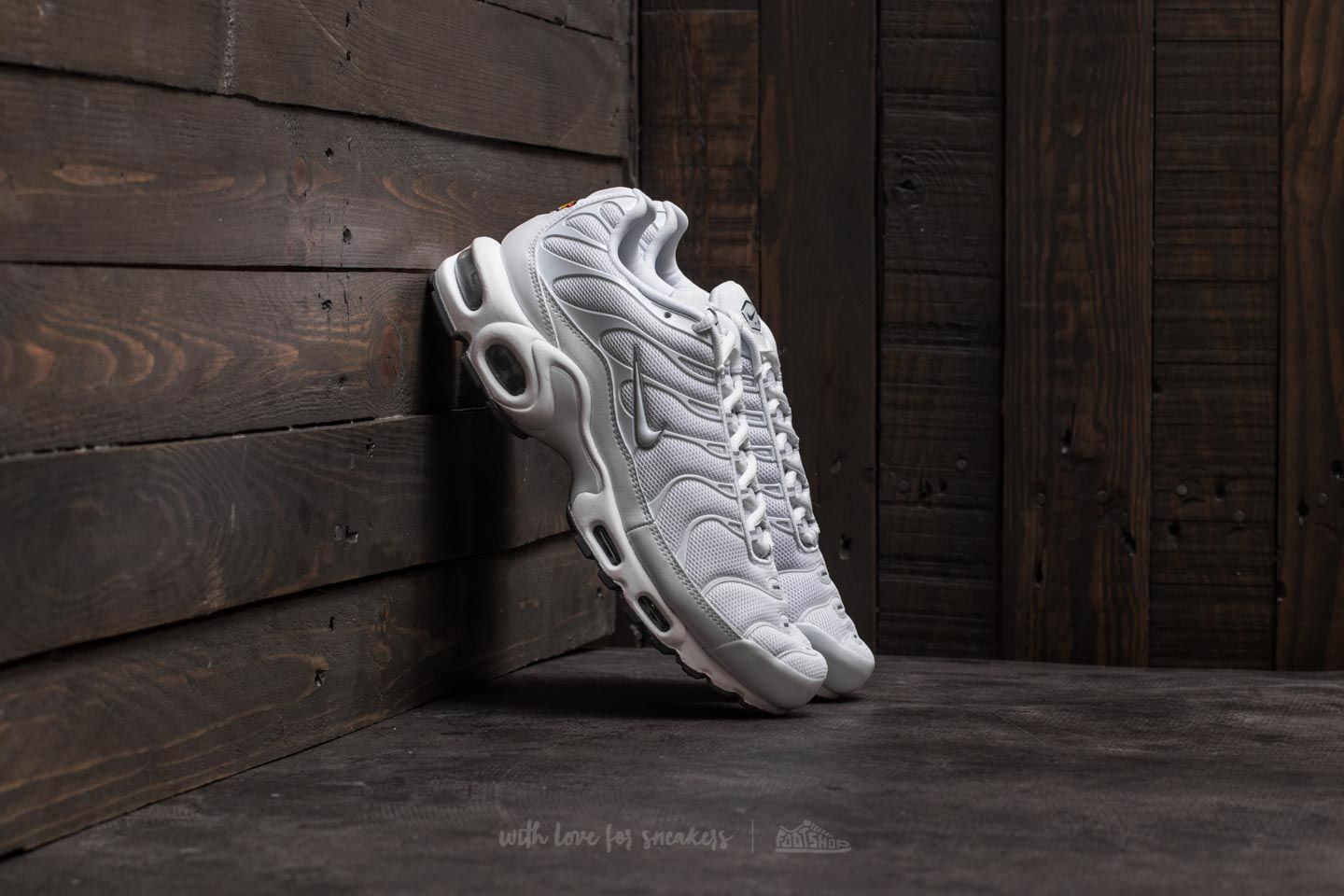 White and grey air max plus new arrivals
