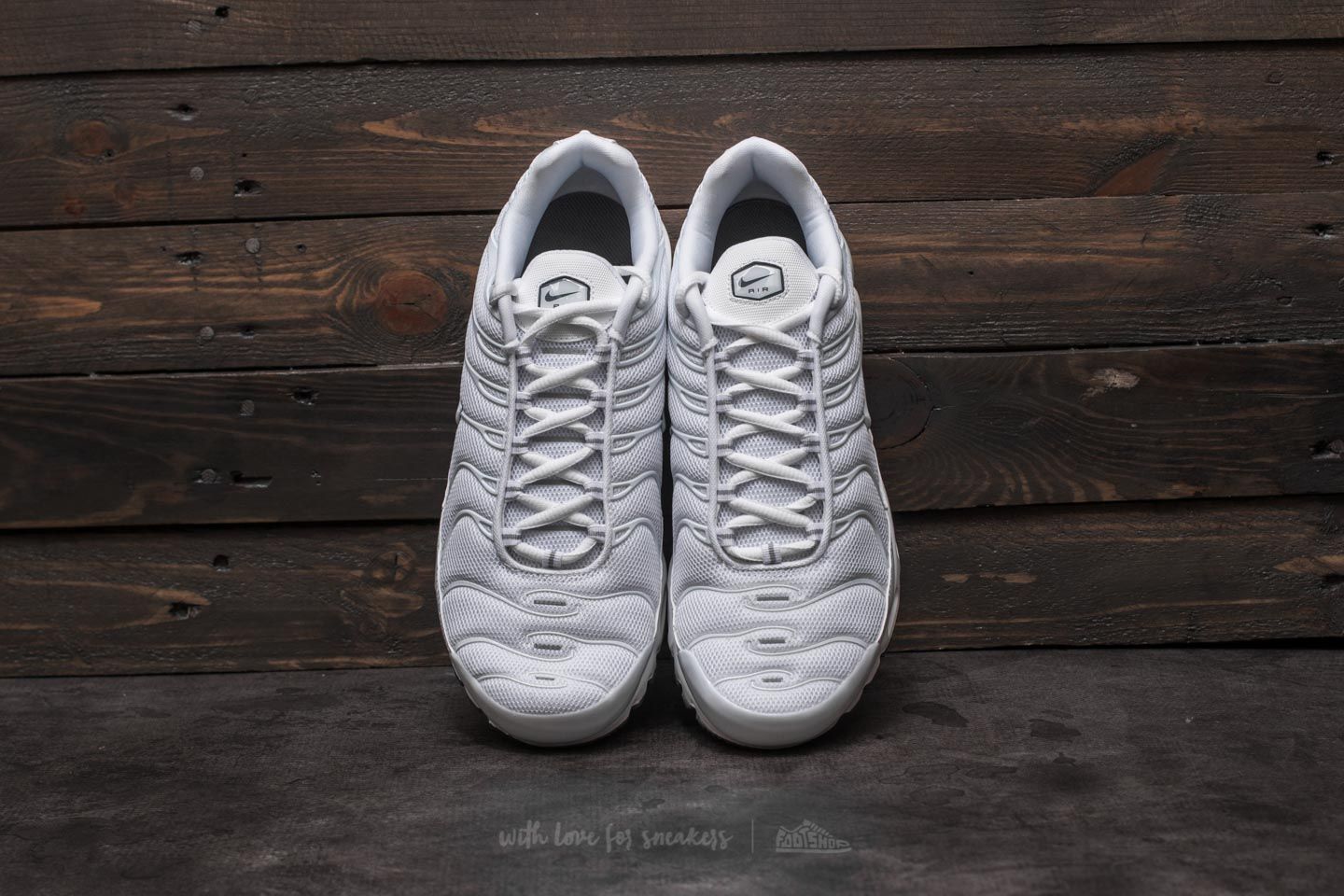 Men s shoes Nike Air Max Plus White White Black Cool Grey Footshop
