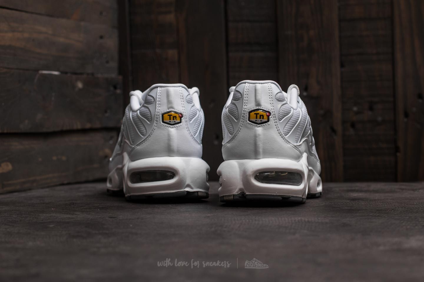 Men s shoes Nike Air Max Plus White White Black Cool Grey Footshop
