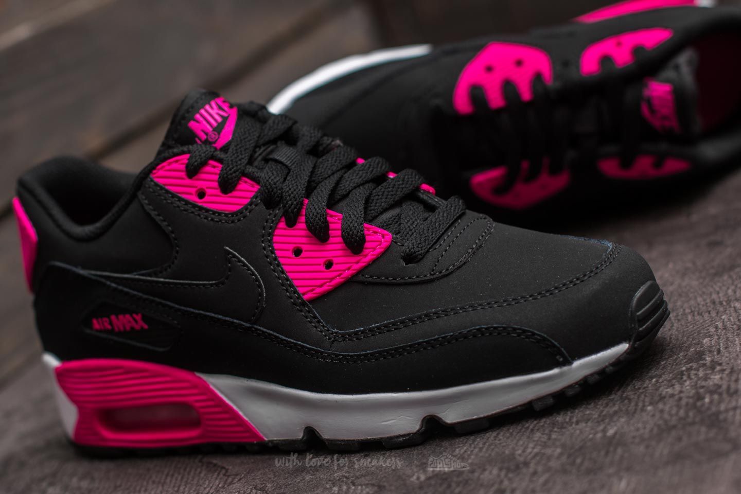 Women s shoes Nike Air Max 90 Leather GS Black Pink Prime White