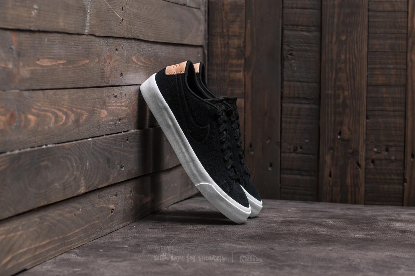 Men s shoes Nike Blazer Studio Low Black Black Vanchetta Tan
