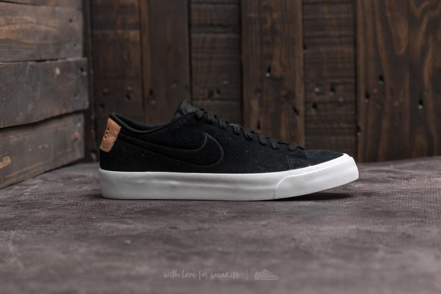Herren Sneaker und Schuhe Nike Blazer Studio Low Black/ Black-Vanchetta Tan-White
