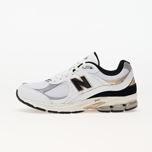 Chaussures et baskets homme New Balance 2002R White Black Footshop