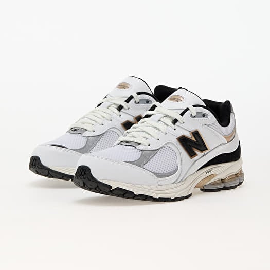 New balance historia japonesa store