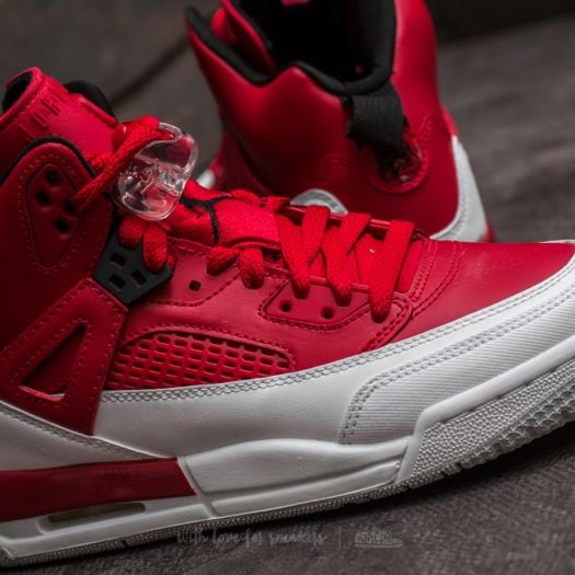 Gym red spizikes discount