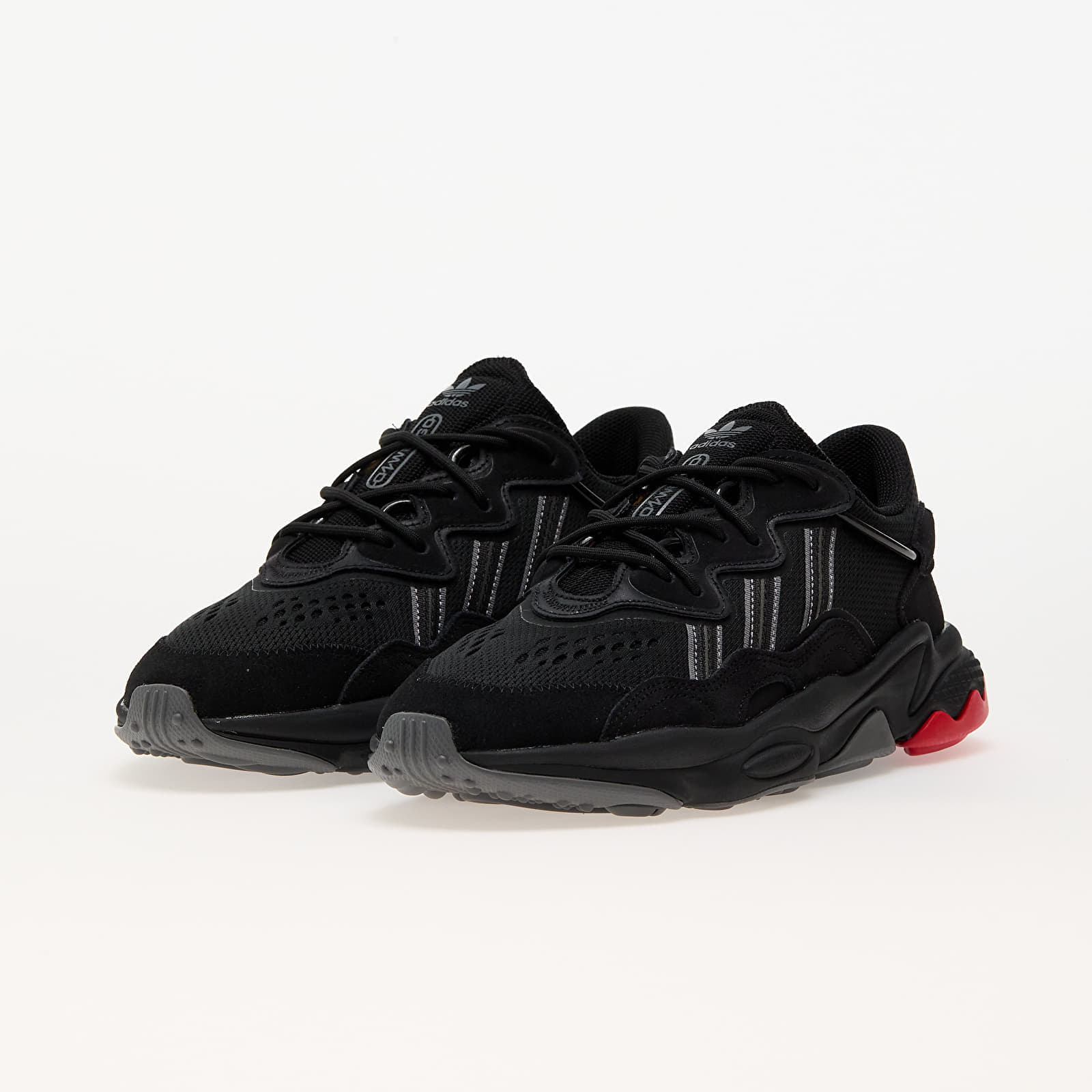 Кросівки Adidas Ozweego Core Black/ Grey Five/ Better Scarlet EUR 42