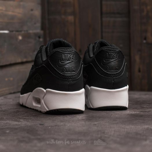 nike air max 90 ultra leather trainers in black