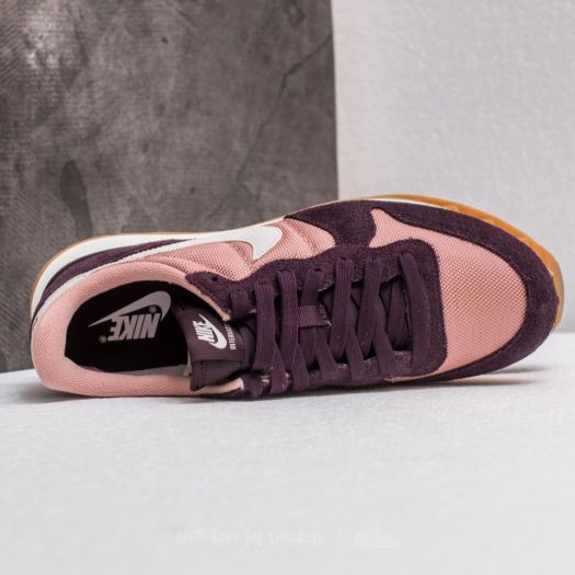 Nike - internationalist - baskets - rose particle 2025