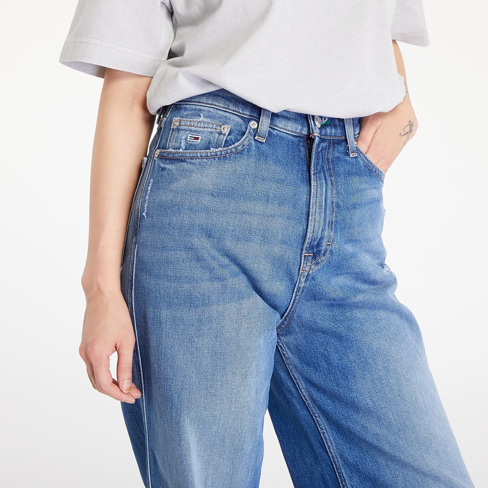 Дамски дънки Tommy Jeans Claire High Rise Wide Leg Distressed Jeans Denim Medium
