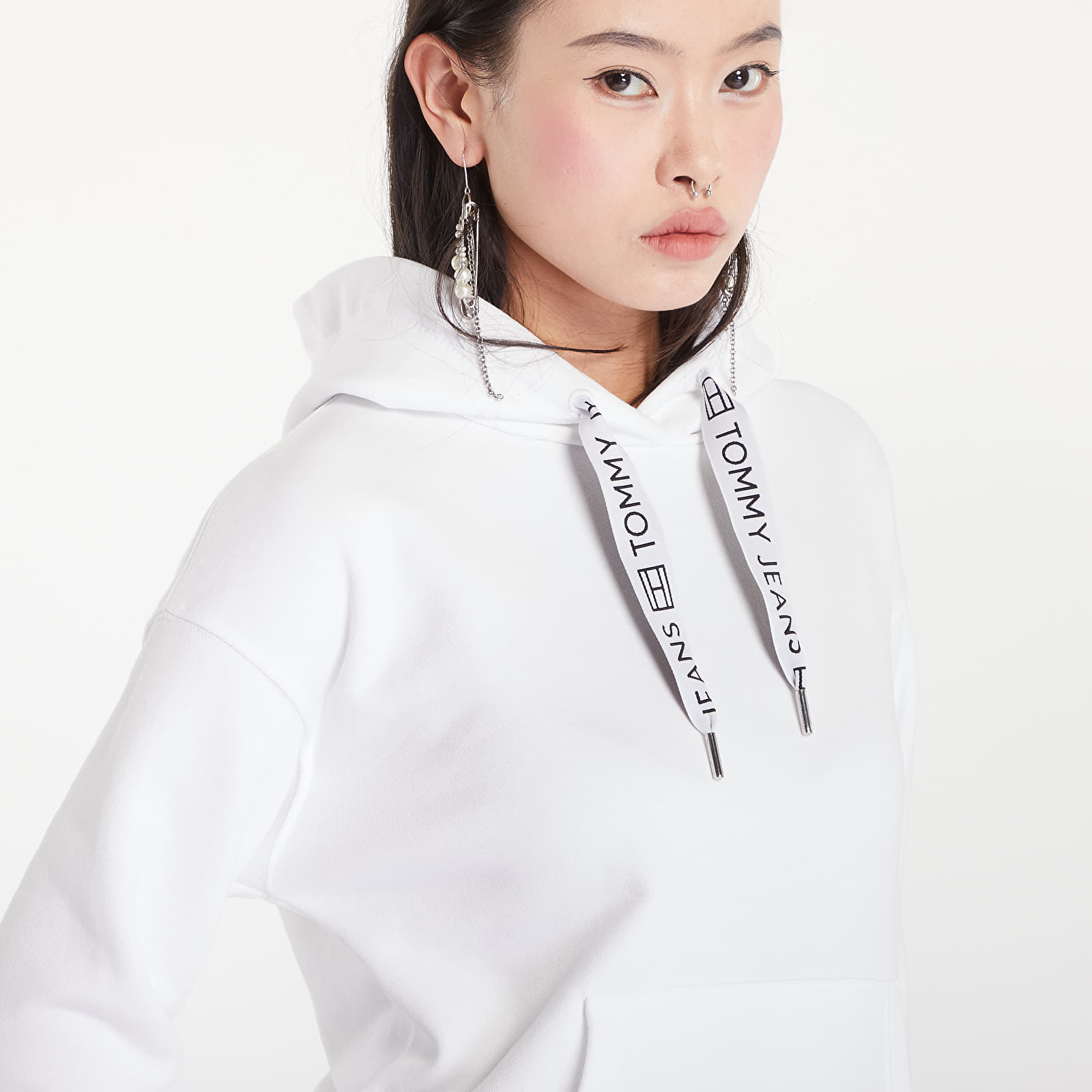 Dámske mikiny Tommy Jeans Boxy Logo Drawcord Hoodie White