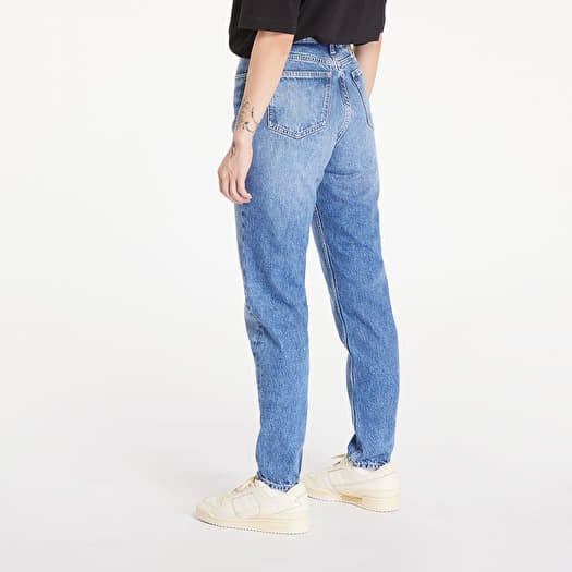 Pants and jeans Calvin Klein Jeans Mom Jean Denim Medium Footshop