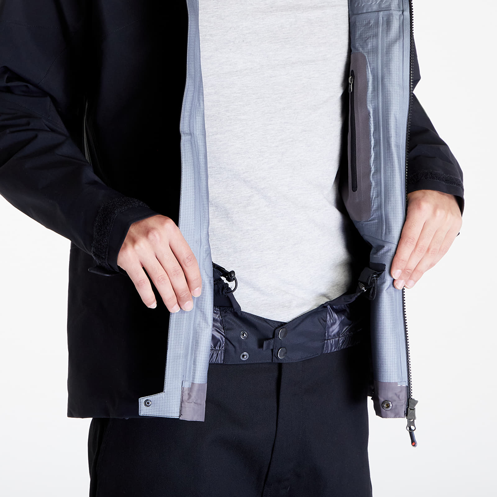Jackets Tilak Evolution 23 Jacket Caviar Black | Footshop Jackets Tilak Evolution 23 Jacket Caviar Black | Footshop