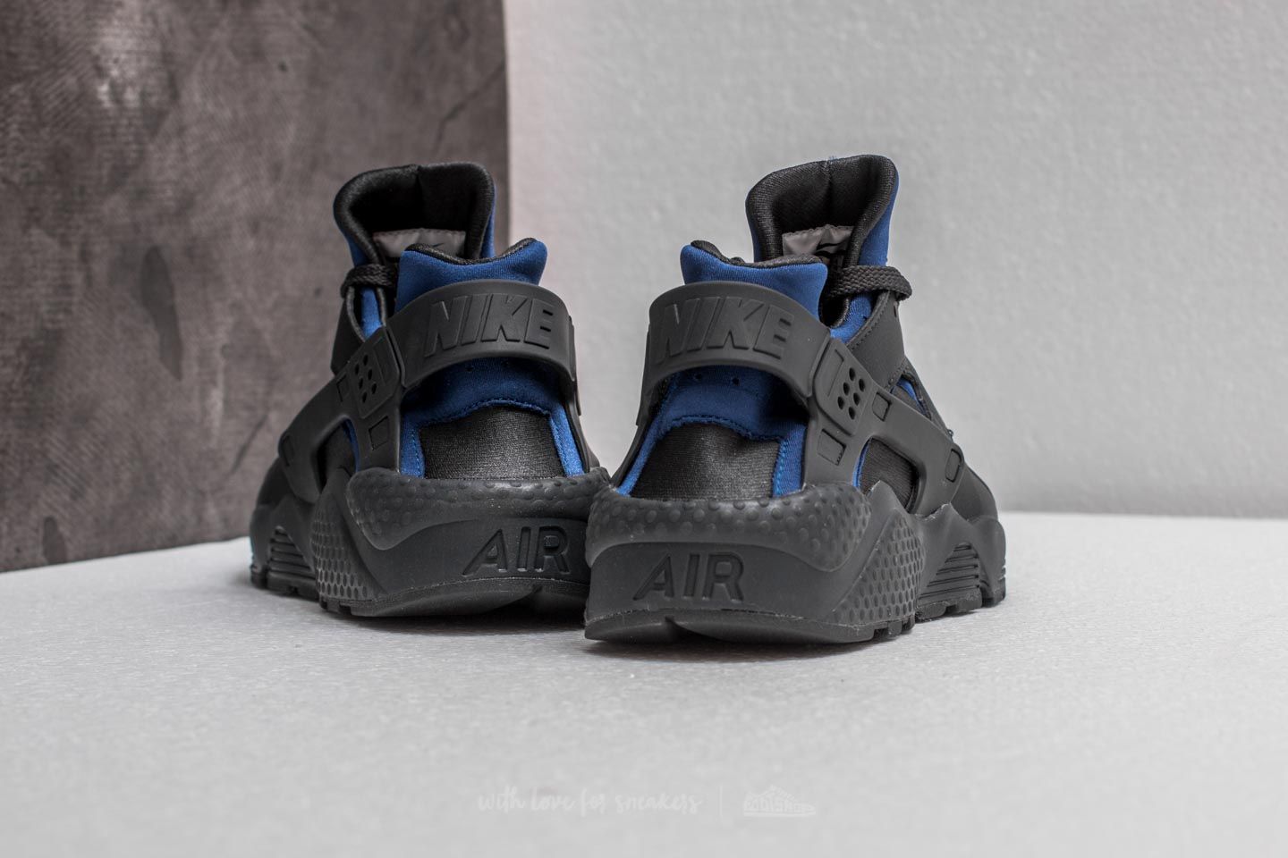 Huarache blue sales black