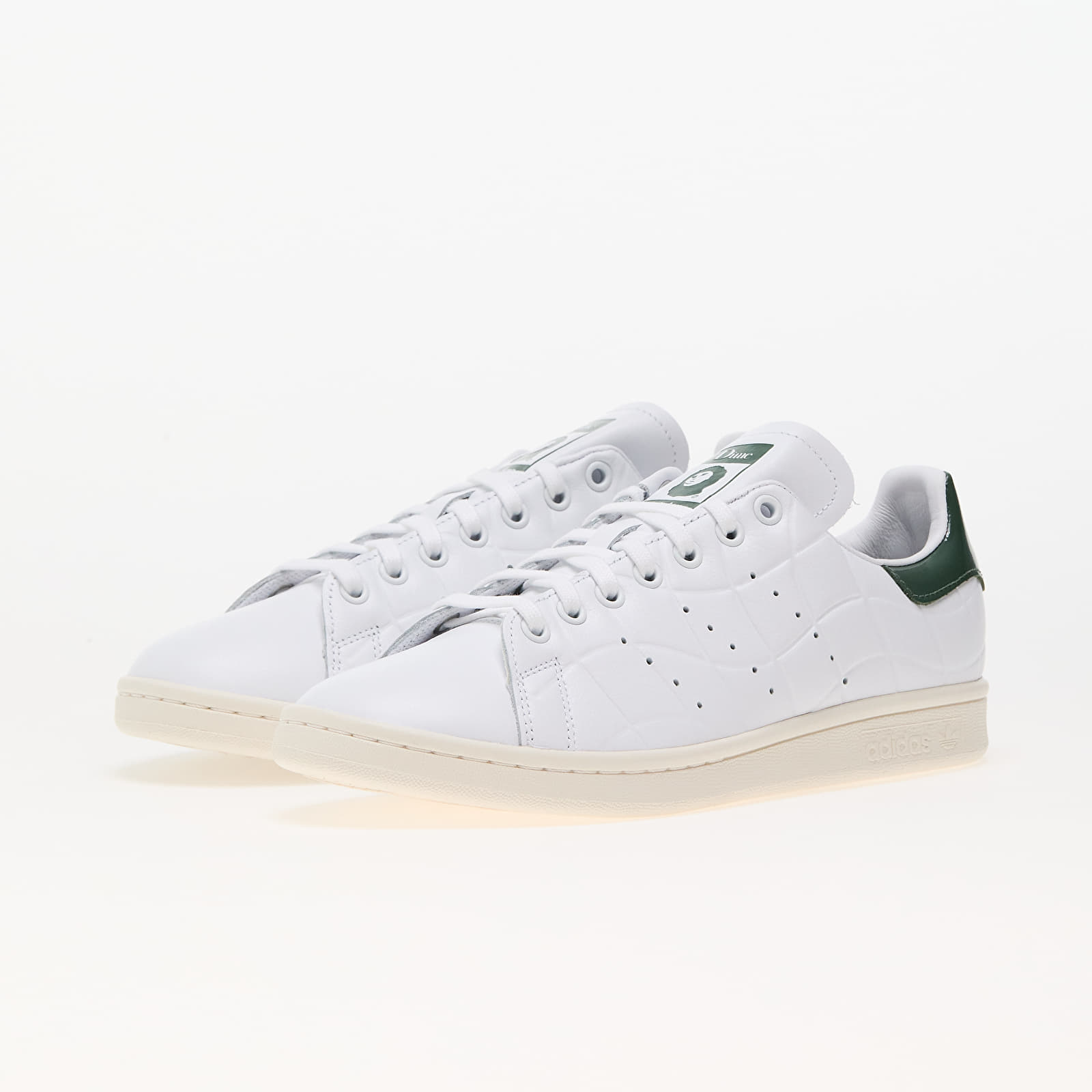 Nike air force vs adidas stan smith store