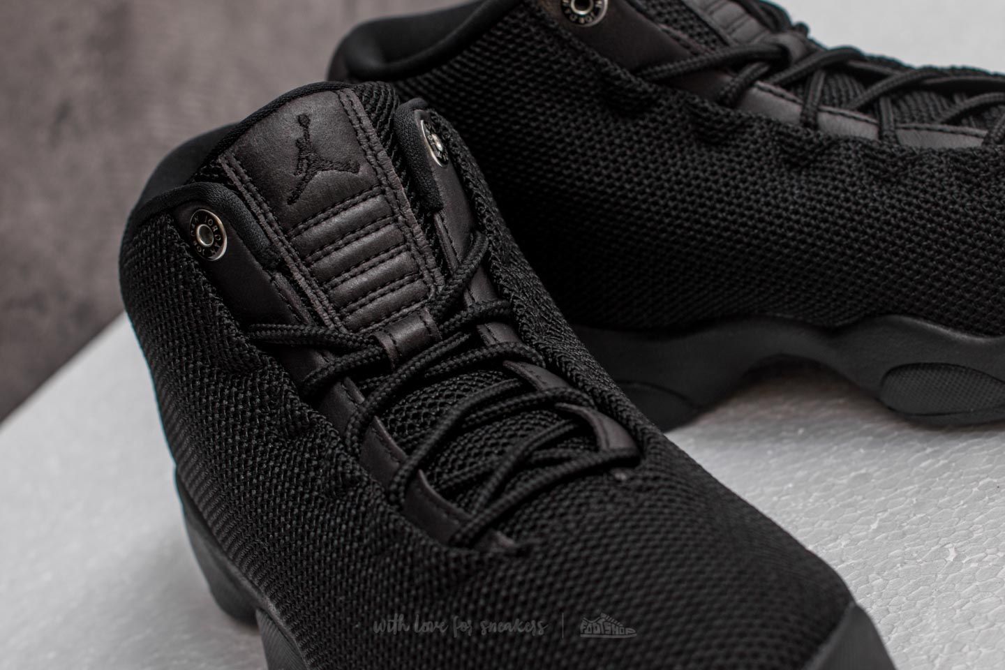 Jordan horizon low noir femme hot sale