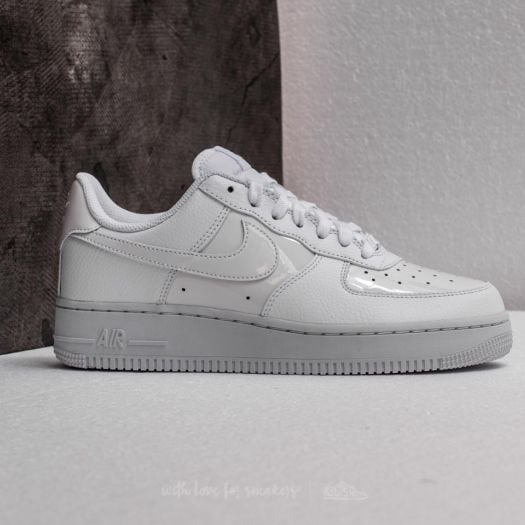Nike Wmns Air Force 1 07
