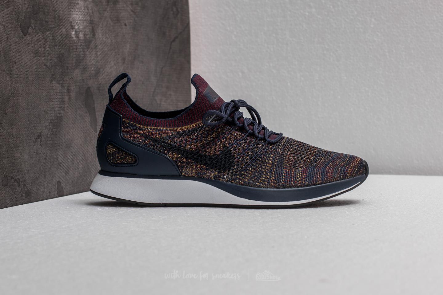 Nike air zoom deals mariah flyknit racer 2018