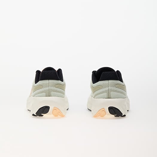 New Balance 1080 V13