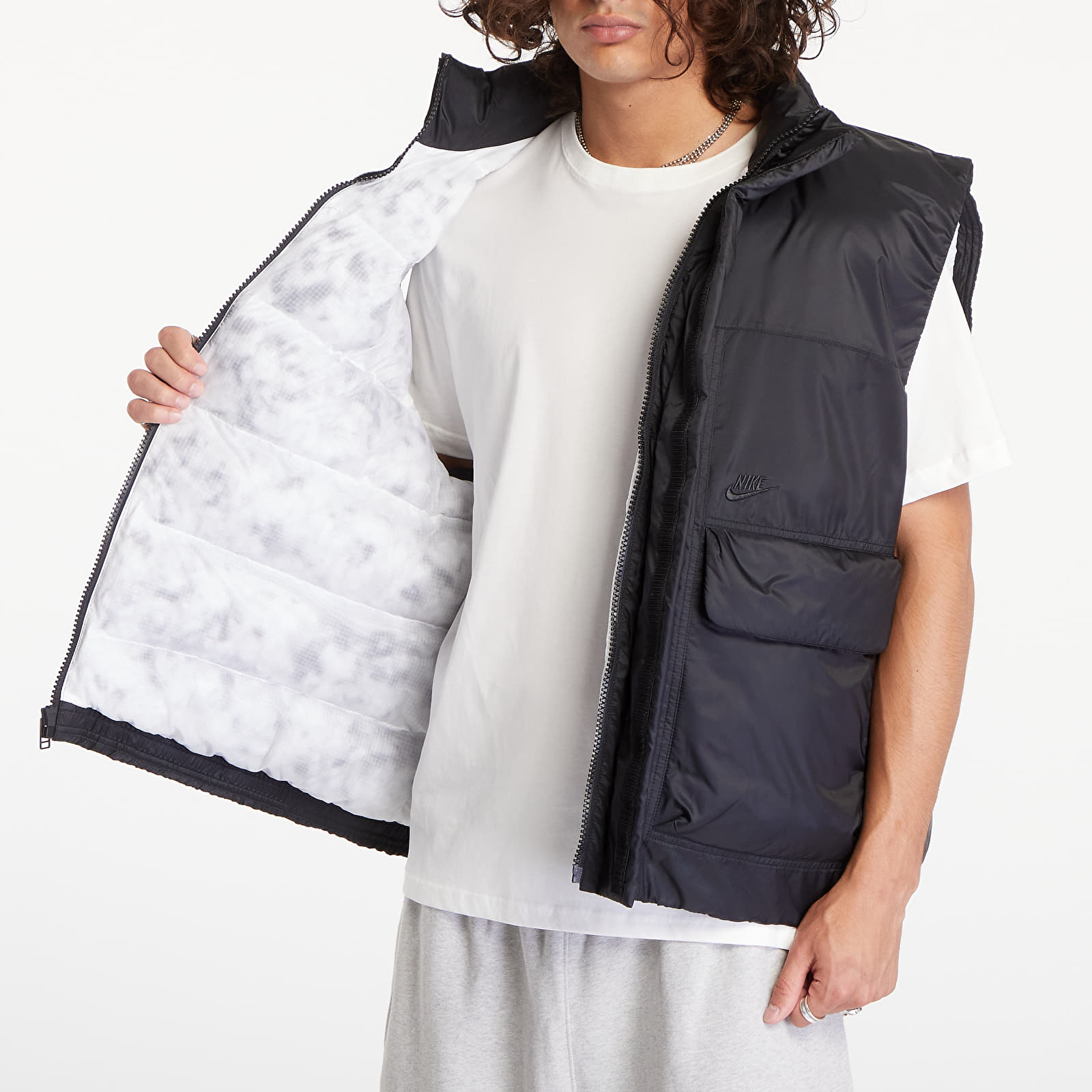 Westen Nike Sportswear Tech Pack Therma-FIT ADV Repel Woven Vest Black/  Black | Footshop