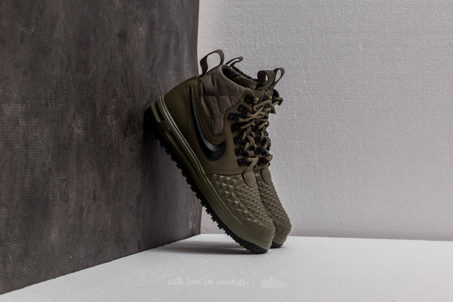 Lunar force 1 17 shop