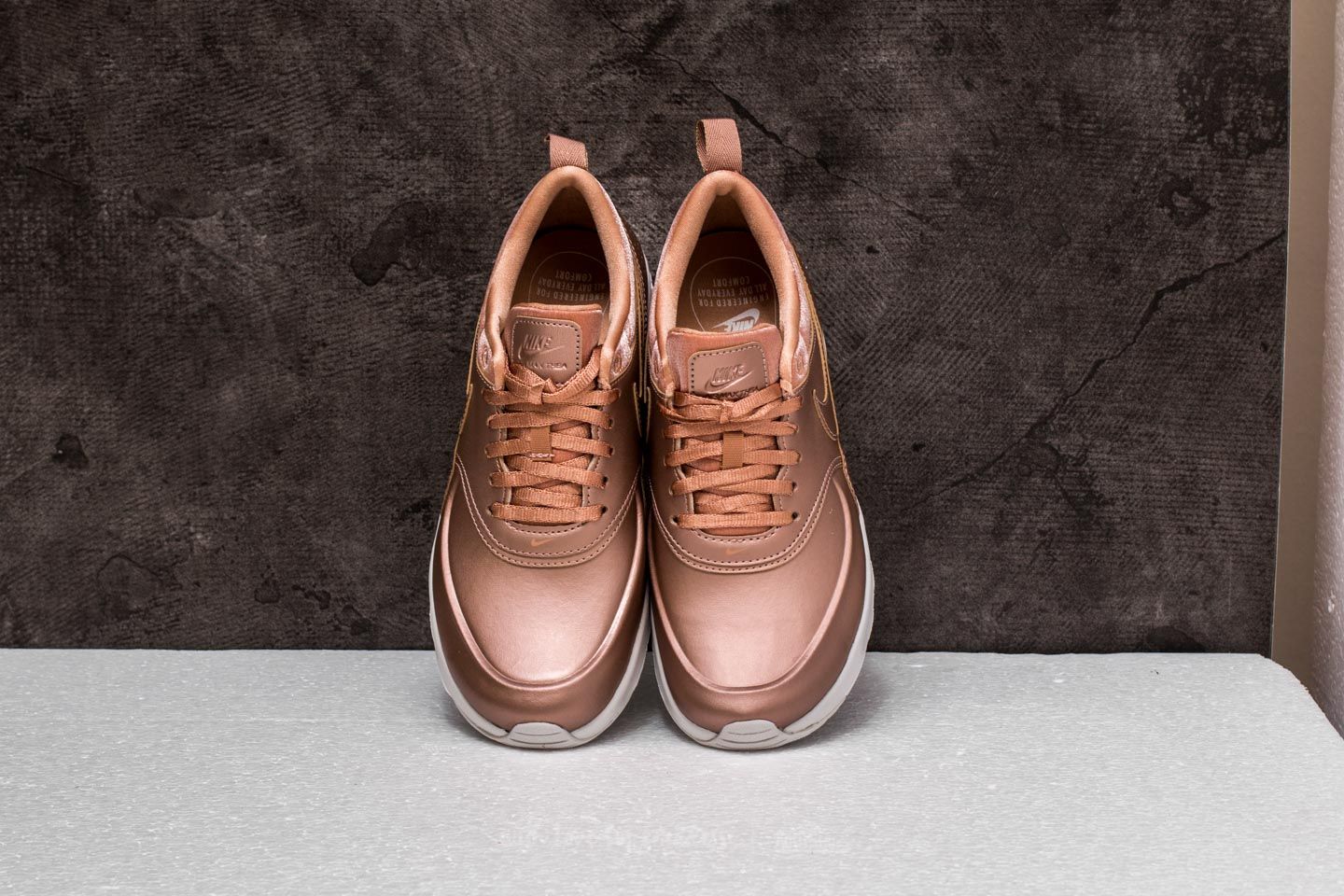 Women s shoes Nike Wmns Air Max Thea Premium Metallic Red Bronze Footshop