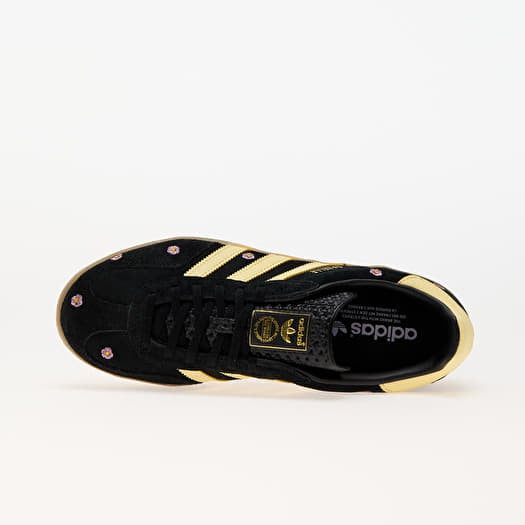 Adidas originals gazelle trainers in black suede new arrivals
