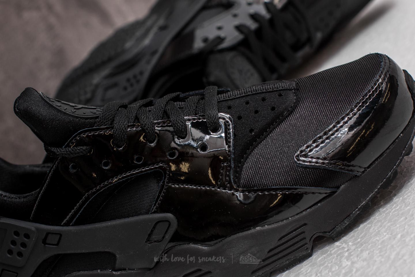 Scarpe donna Nike Wmns Air Huarache Run Black Black Black Footshop