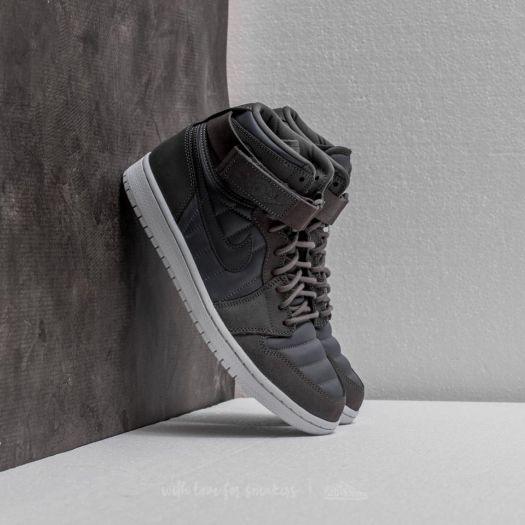 Air Jordan 1 High Strap