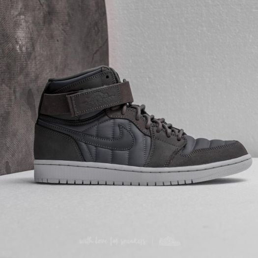 Nike jordan men's air jordan 1 high online strap basketball shoe