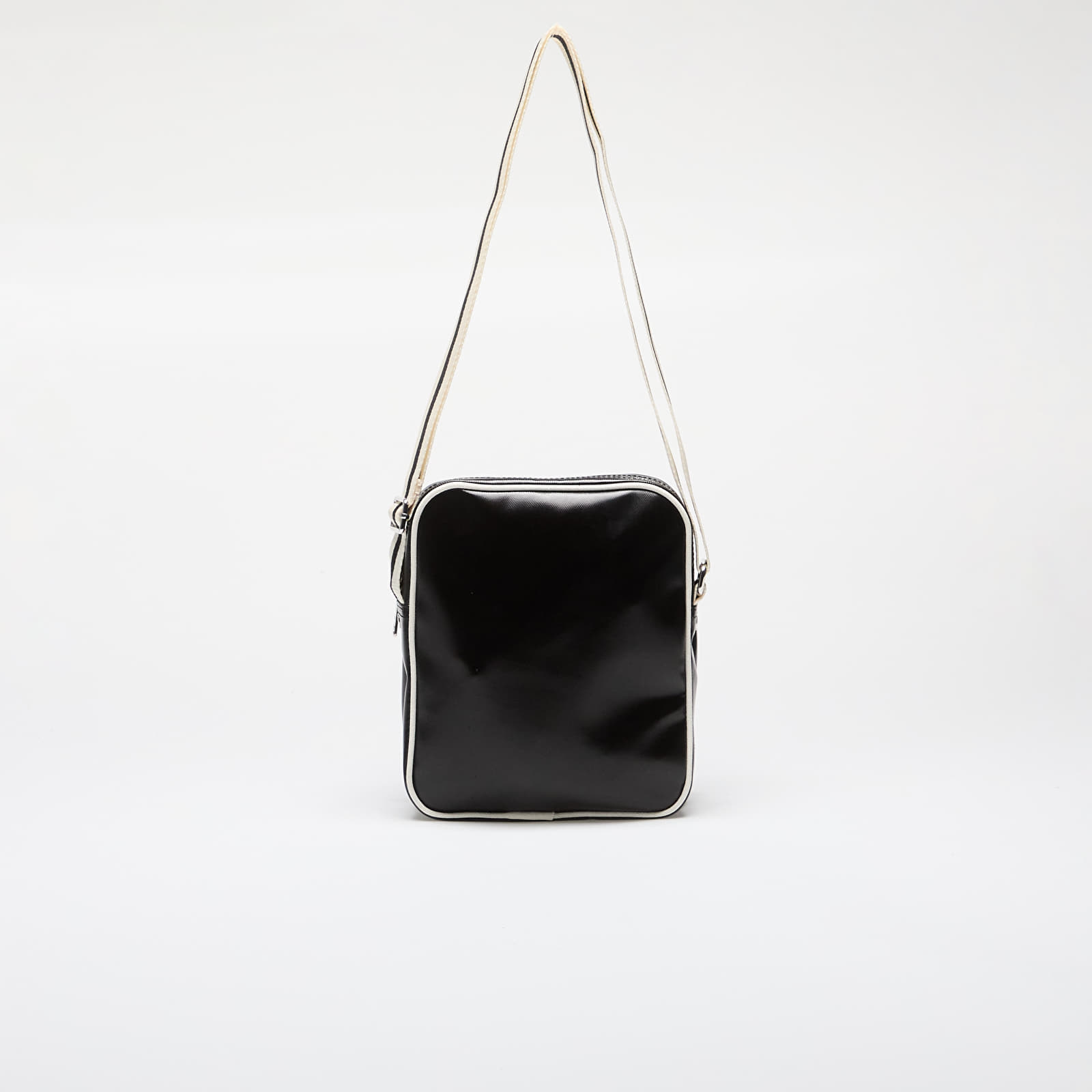 Umhängetaschen FRED PERRY Classic Side Bag Black/  Ecru
