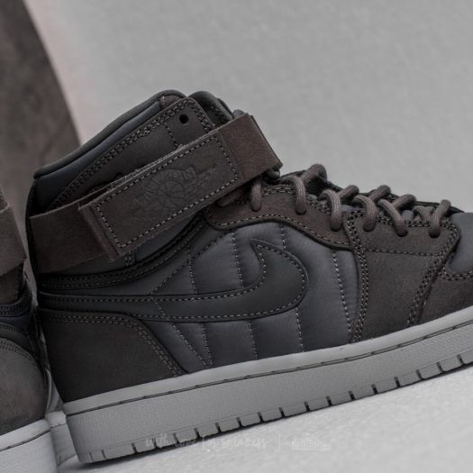 Men's air jordan 1 high strap outlet