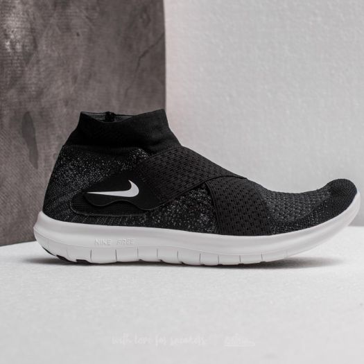 Free rn motion shop flyknit black white
