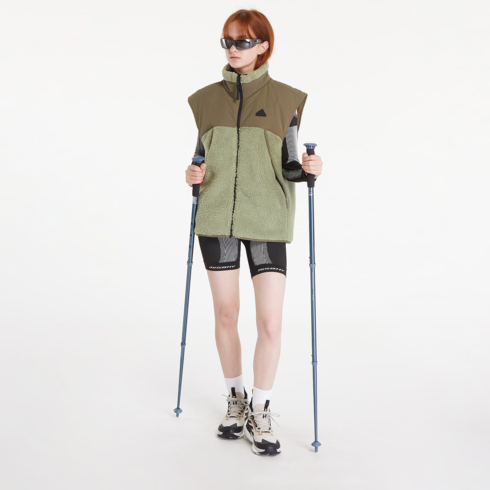 Vesty adidas City Escape Reversible Vest Tent Green / Olive Strata