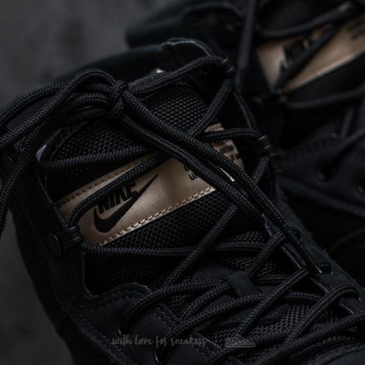 black and tan nike boots