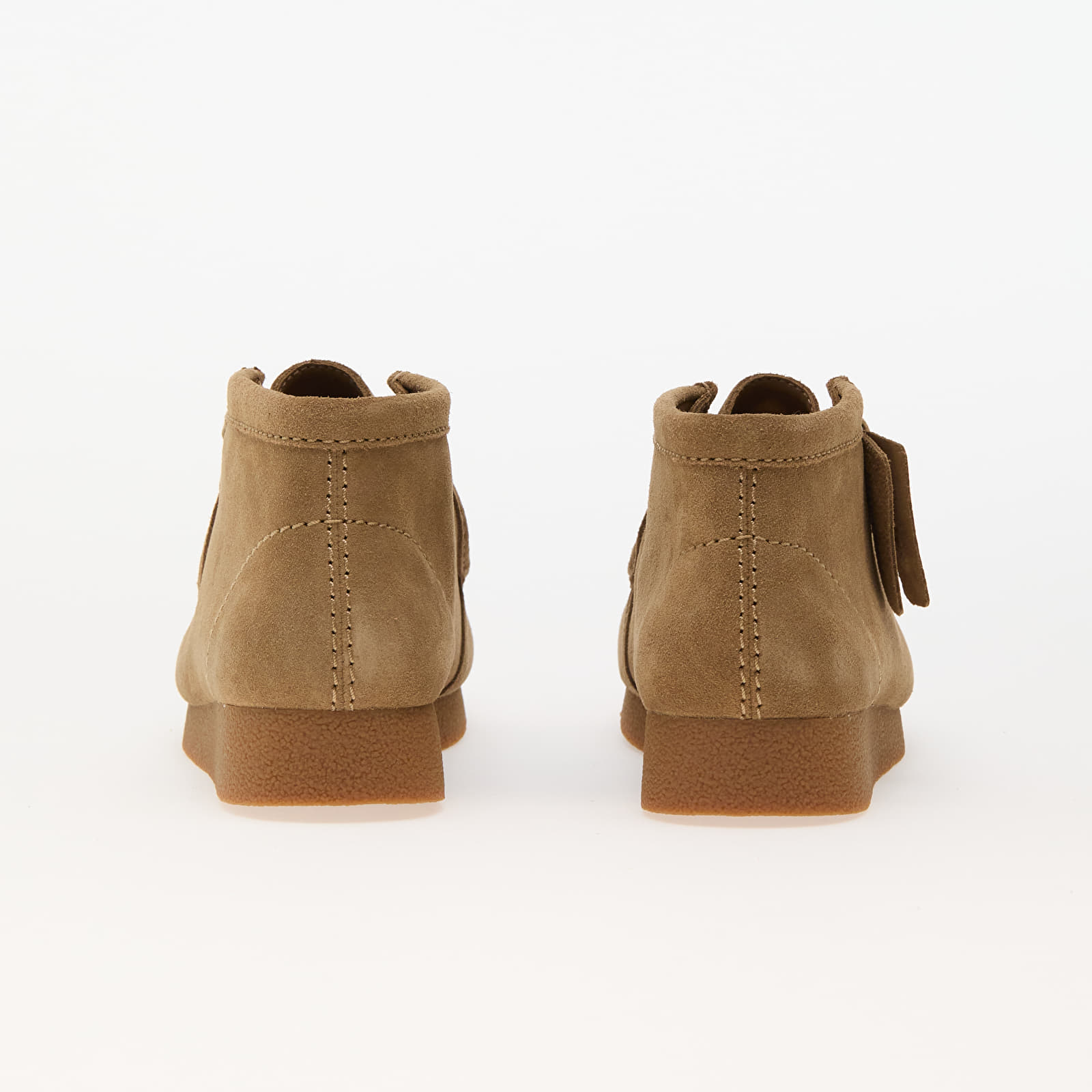 Clarks wallabee boot sand suede discount