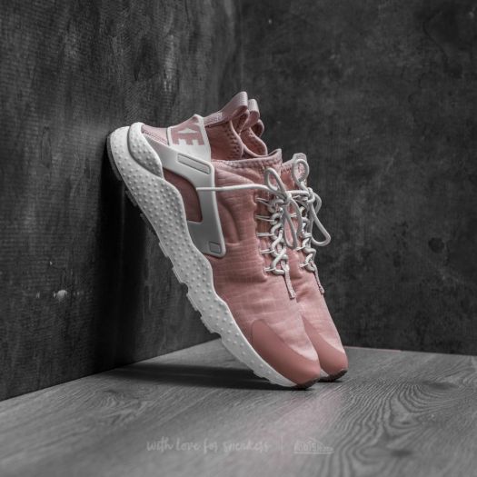 Nike huarache run ultra pink online