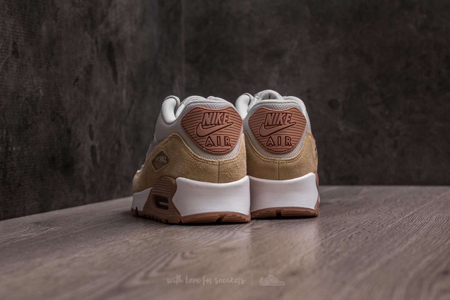 Women's shoes Nike WMNS Air Max 90 Light Bone/ Mushroom | Footshop