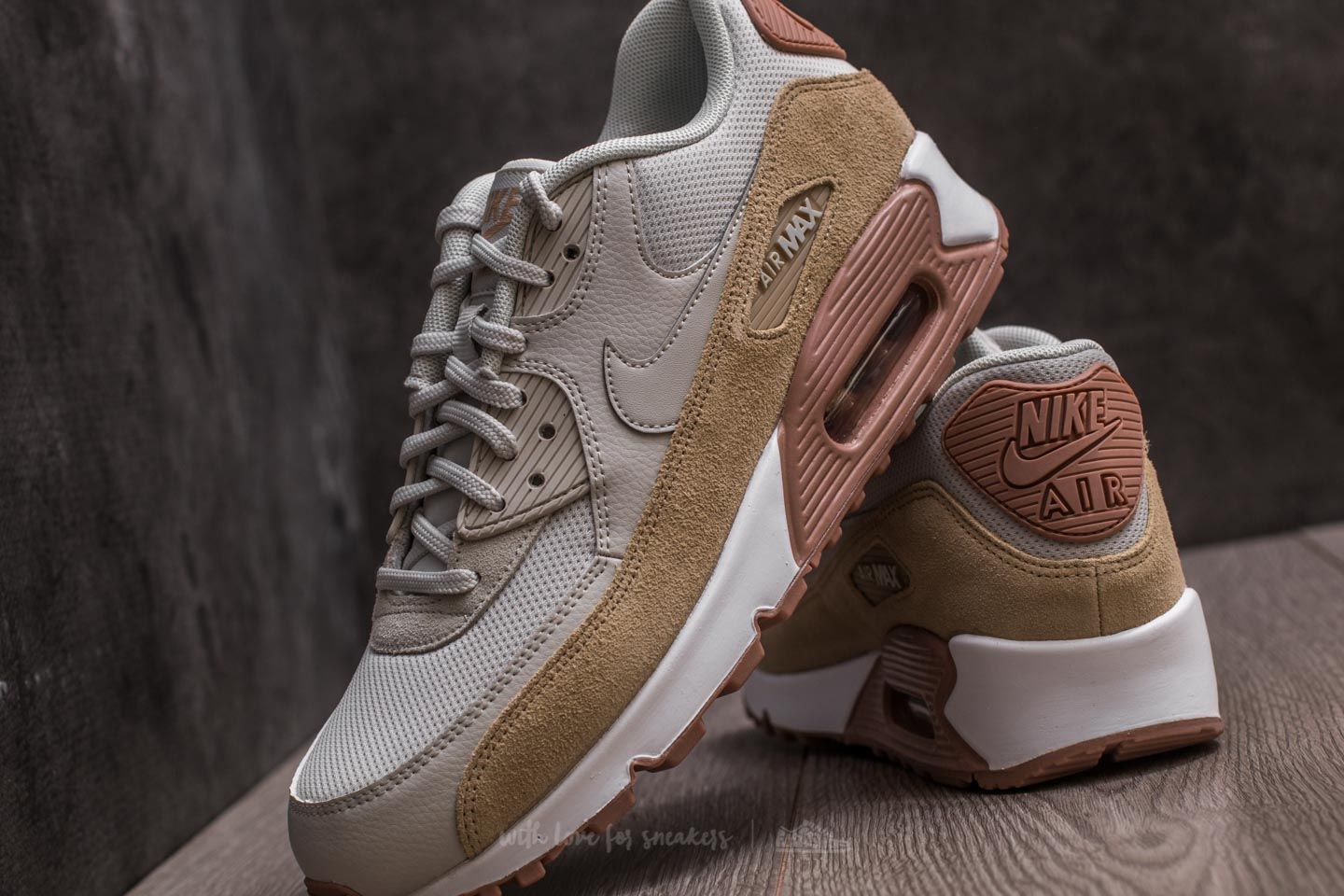 Nike air max 90 light bone mushroom particle pink top