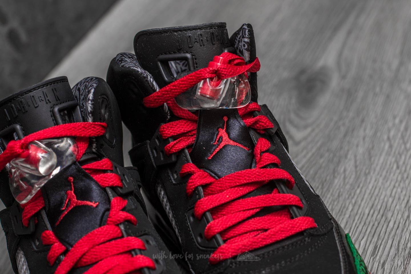 Nike air jordan spizike black red poison green clearance