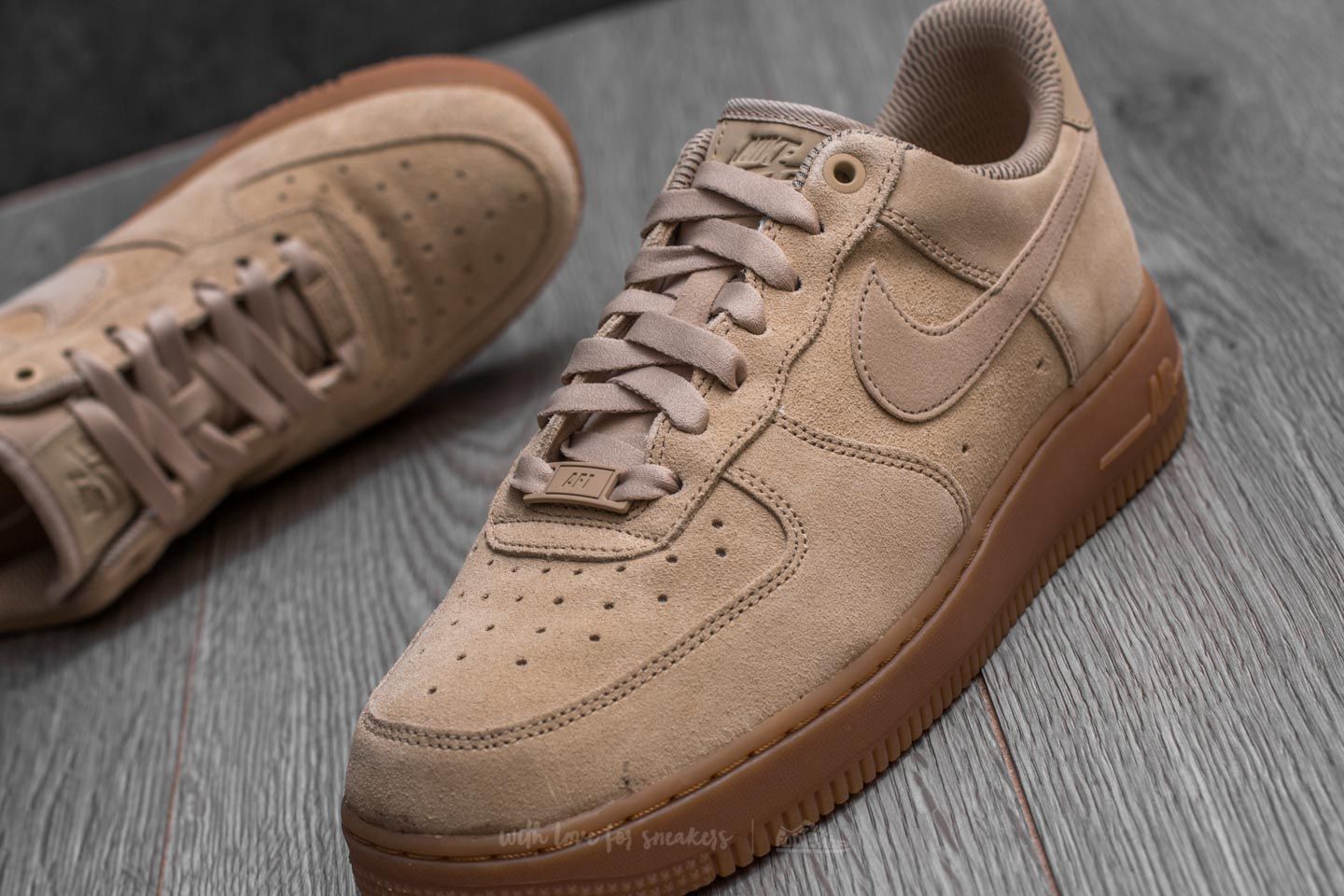 Nike air force 1 womens mushroom top